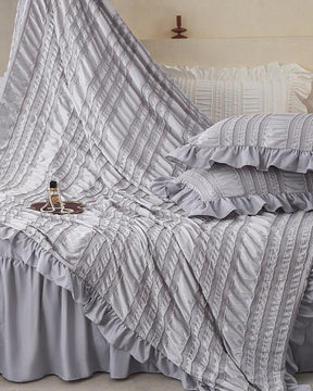 Beige Elegant Ruffle Seersucker Duvet Cover with 2PCS Pillow Shams - 3 - Piece Vertical Stripe Clipped Floral Textured Bedding (King Size 264 x 229 CM) - SportZone.co.nz