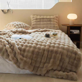 Brown Luxury Tuscany Fleece Rabbit Fur Bubble Blanket (200 x 230 CM) - Double - Sided Thickened Soft Plush Bedding & Extra Large Bed Blanket - SportZone.co.nz